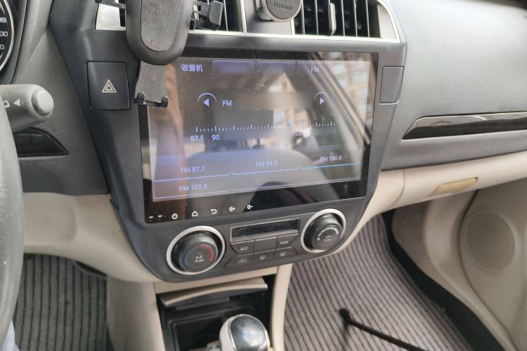 Used Dongfeng Aeolus A60 2016 1.6L Automatic Luxury Model Audio And AC Panel
