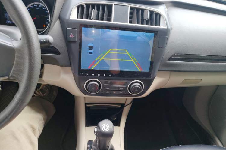 Used Dongfeng Aeolus A60 2016 1.6L Automatic Luxury Model Audio And AC Panel