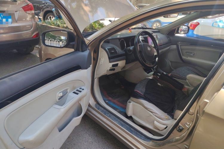 Used Dongfeng Aeolus A60 2016 1.6L Automatic Luxury Model Driver Seat