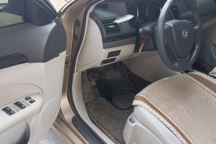 Used Dongfeng Aeolus A60 2016 1.6L Automatic Luxury Model Driver Seat