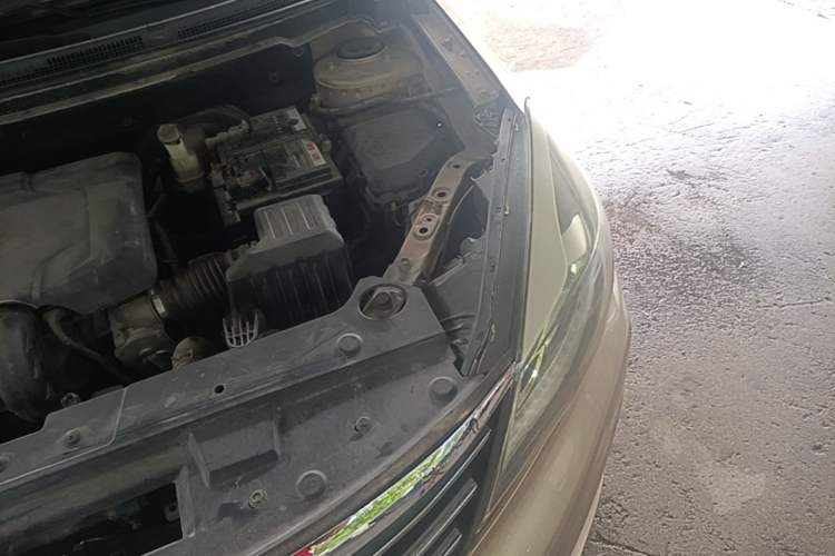 Used Dongfeng Aeolus A60 2016 1.5L Automatic Luxury Version Engine Bay Left