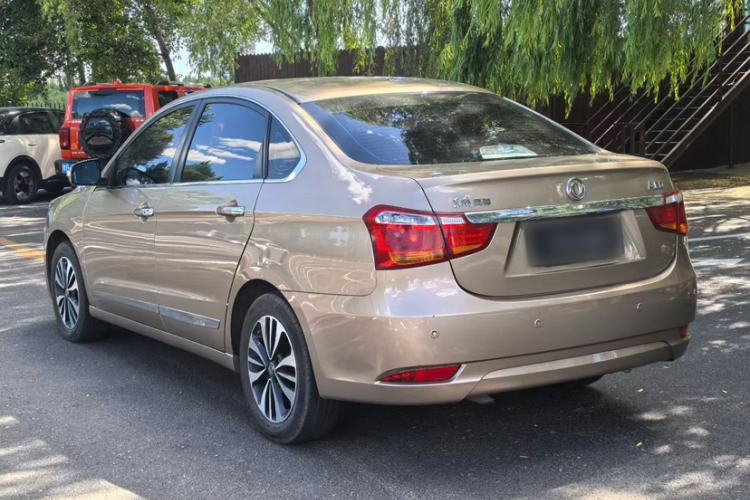 Used Dongfeng Aeolus A60 2016 1.6L Automatic Luxury Model Exterior 4