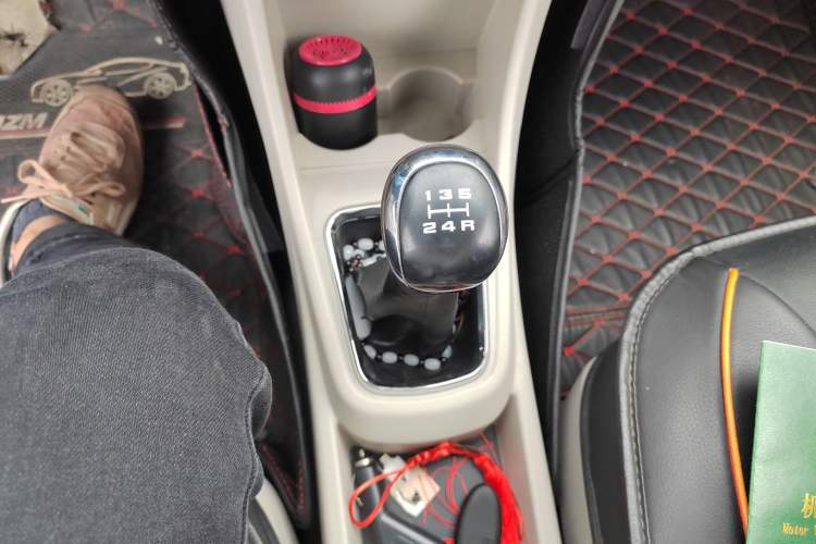 Used Dongfeng Aeolus A60 2016 1.5L Manual Luxury Version Gear Lever
