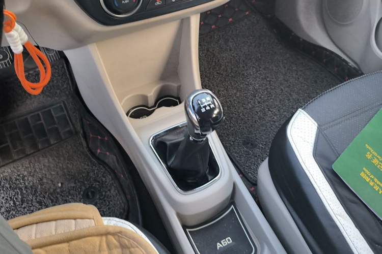Used Dongfeng Aeolus A60 2016 1.5L Manual Luxury Model Gear Lever