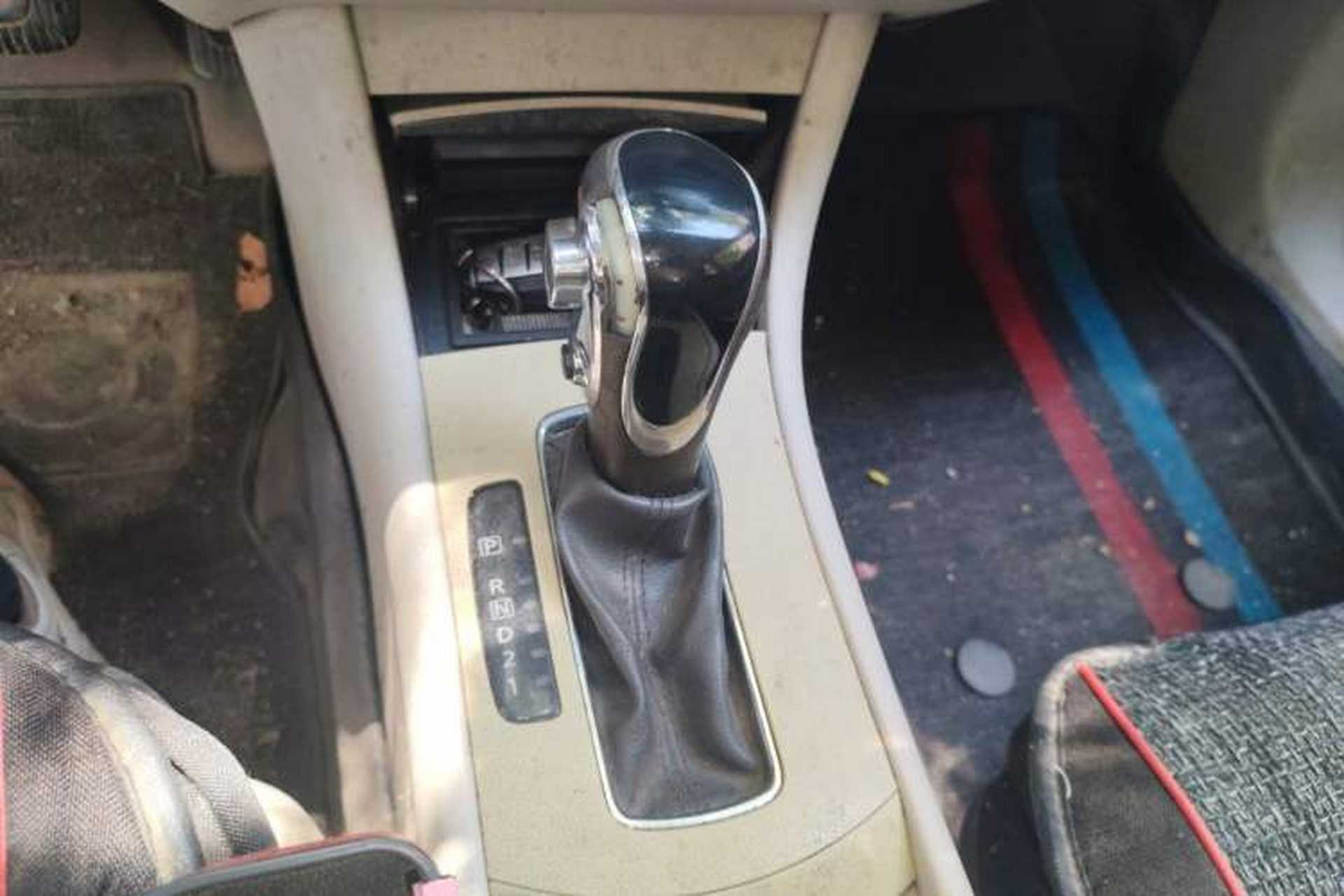 Used Dongfeng Aeolus A60 2016 1.6L Automatic Luxury Model Gear Lever