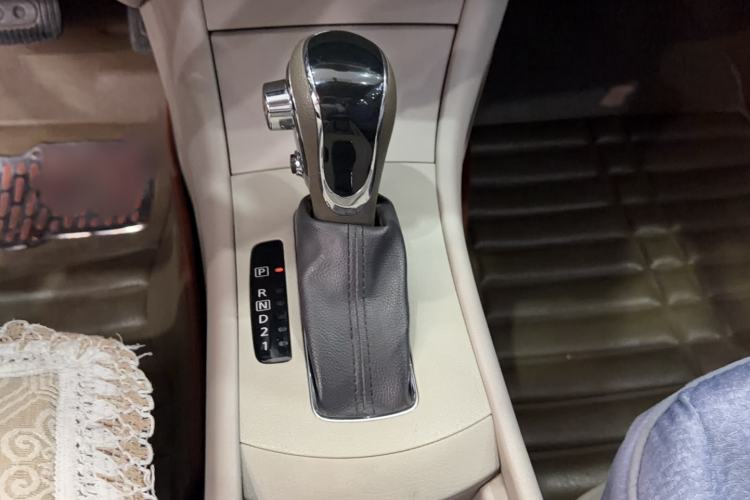 Used Dongfeng Aeolus A60 2016 1.6L Automatic Luxury Model Gear Lever