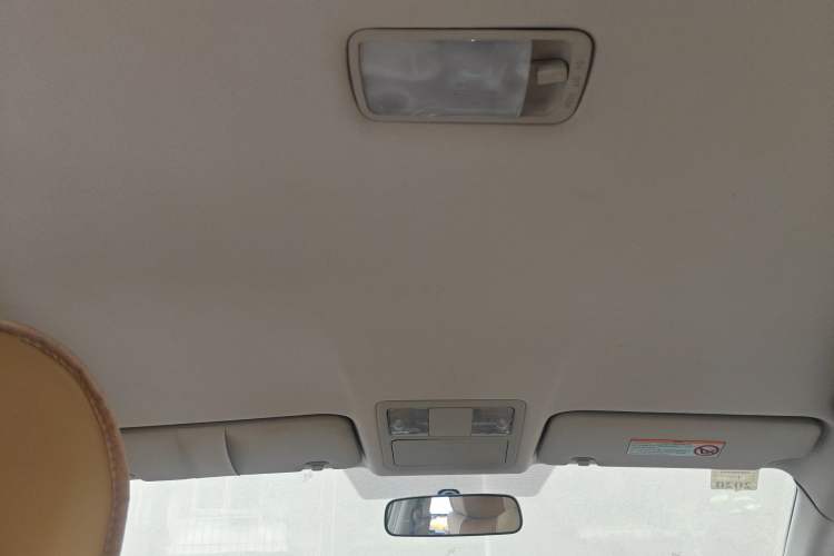 Used Dongfeng Aeolus A60 2016 1.6L Automatic Luxury Model Headliner