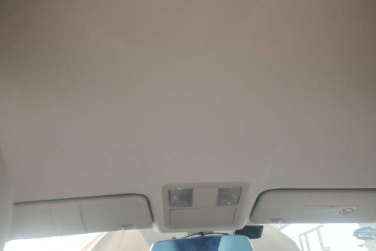 Used Dongfeng Aeolus A60 2016 1.5L Automatic Luxury Version Headliner