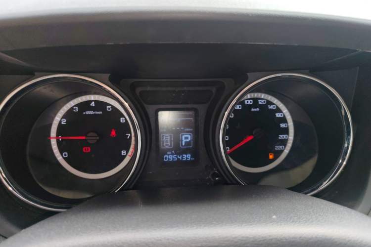 Used Dongfeng Aeolus A60 2016 1.6L Automatic Luxury Model Instrument Cluster