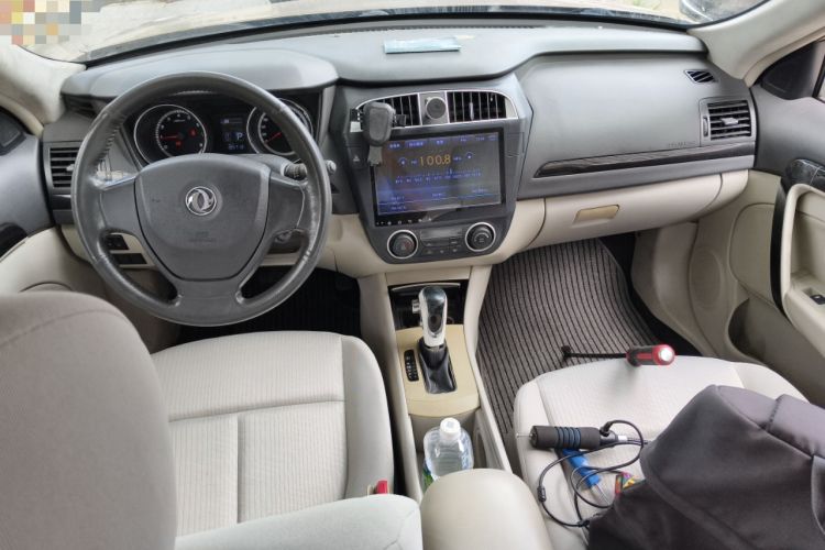 Used Dongfeng Aeolus A60 2016 1.6L Automatic Luxury Model Interior 2
