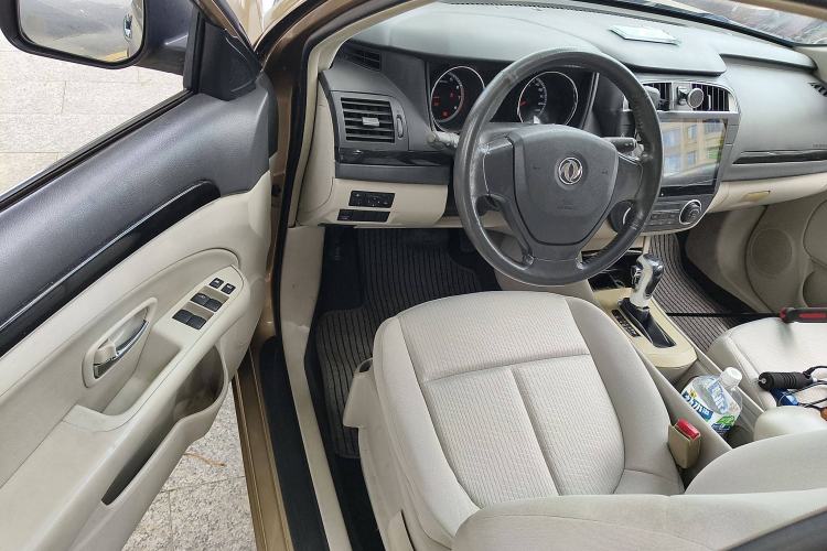 Used Dongfeng Aeolus A60 2016 1.6L Automatic Luxury Model Interior 3