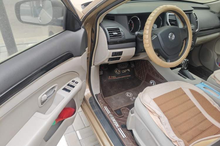 Used Dongfeng Aeolus A60 2016 1.6L Automatic Luxury Model Interior 3