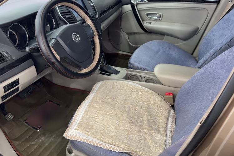 Used Dongfeng Aeolus A60 2016 1.6L Automatic Luxury Model Interior 3