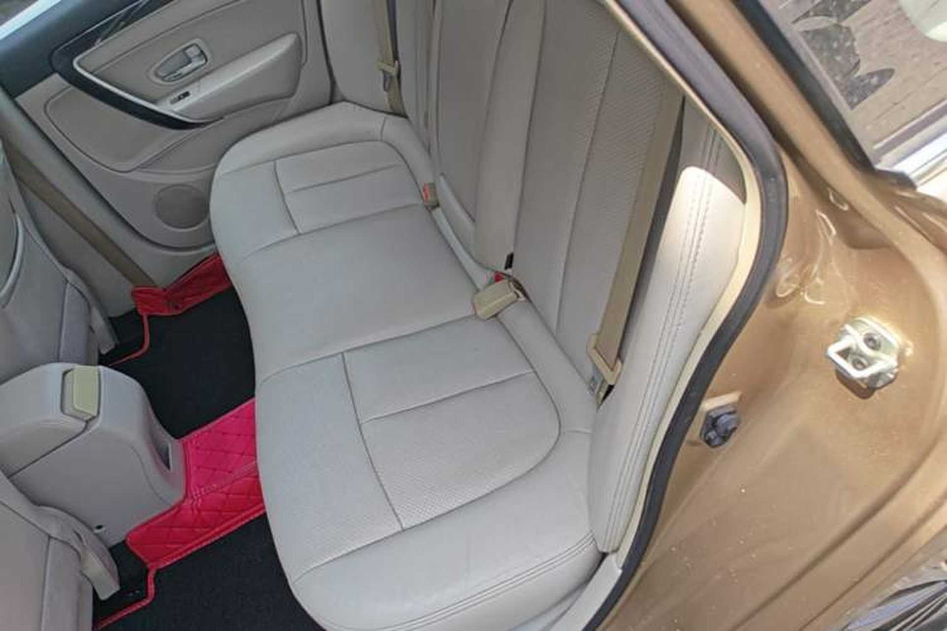 Used Dongfeng Aeolus A60 2016 1.5L Manual Luxury Version Left Rear Seat