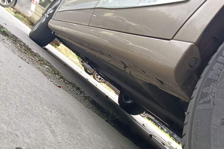 Used Dongfeng Aeolus A60 2016 1.6L Automatic Luxury Model Left Side Sill