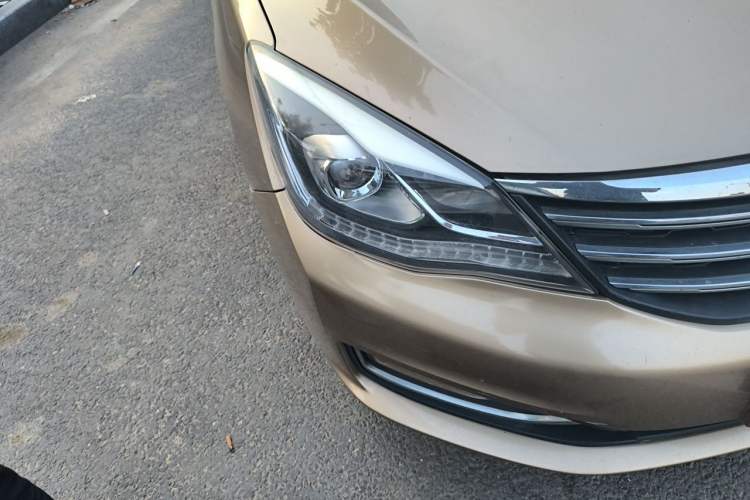 Used Dongfeng Aeolus A60 2016 1.5L Manual Luxury Model Right Front Headlight