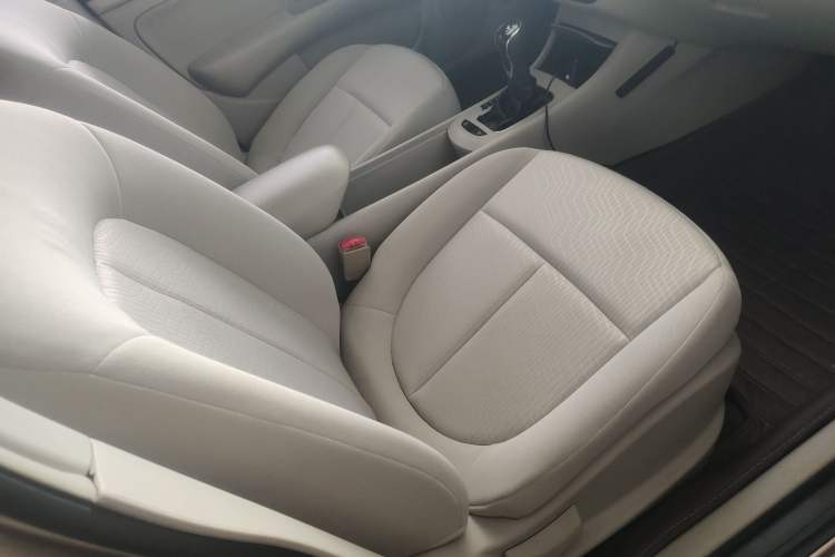 Used Dongfeng Aeolus A60 2016 1.5L Automatic Luxury Version Right Front Seat