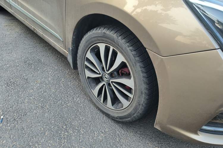 Used Dongfeng Aeolus A60 2016 1.5L Manual Luxury Model Right Front Wheel Hub