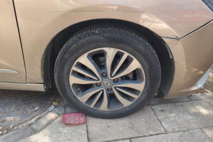 Used Dongfeng Aeolus A60 2016 1.6L Automatic Luxury Model Right Front Wheel Hub