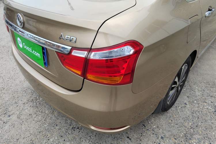 Used Dongfeng Aeolus A60 2016 1.5L Manual Luxury Version Right Rear Taillight