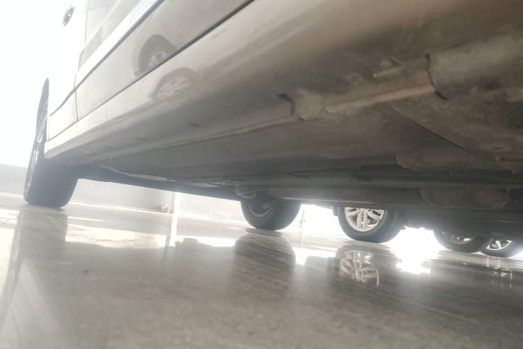 Used Dongfeng Aeolus A60 2016 1.5L Automatic Luxury Version Right Side Sill