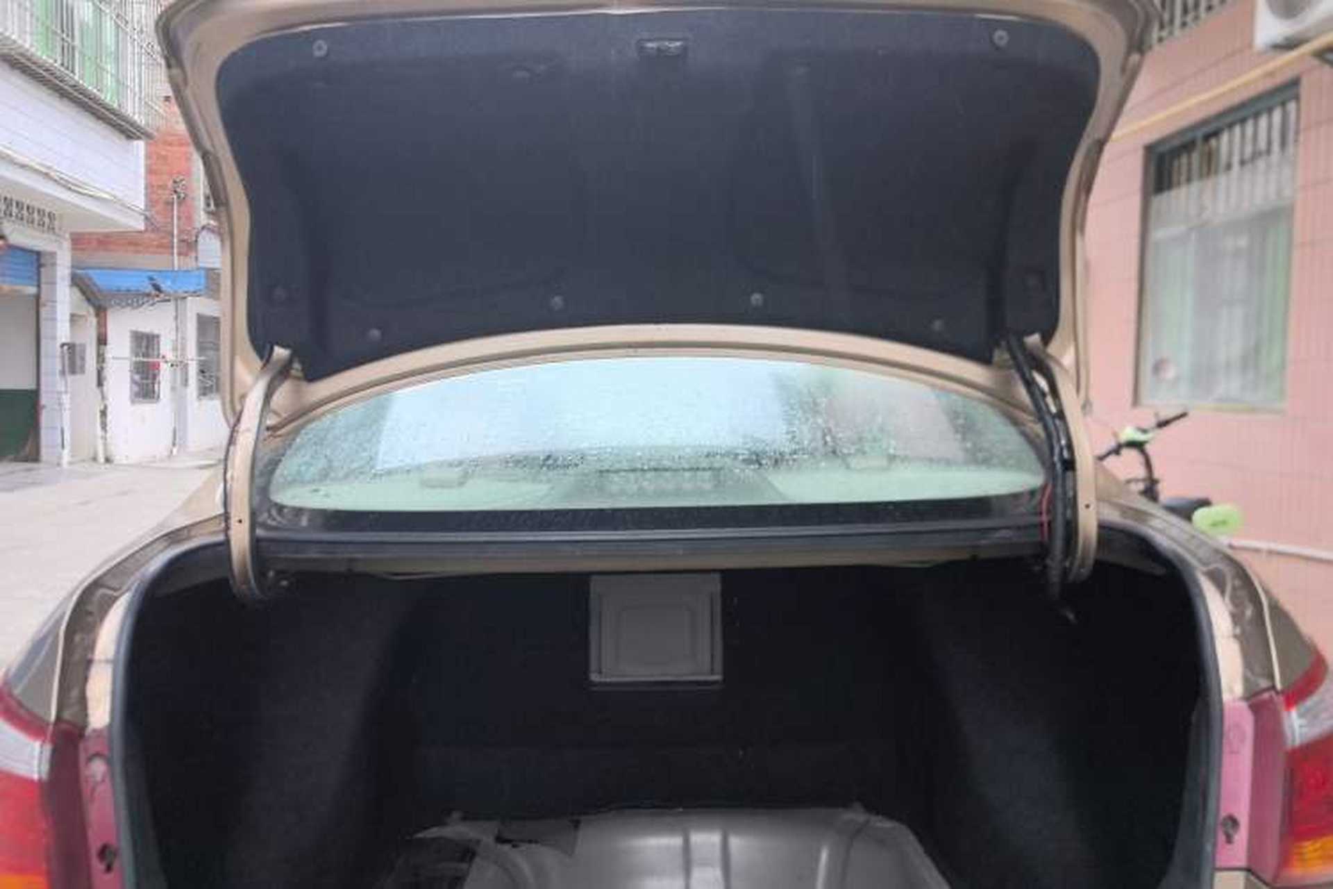 Used Dongfeng Aeolus A60 2016 1.5L Manual Luxury Version Trunk