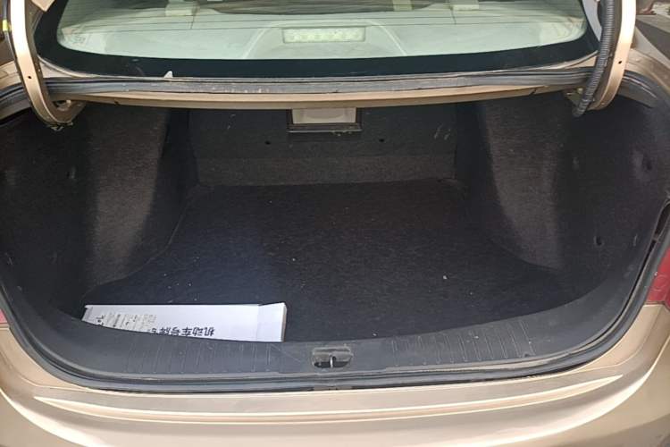 Used Dongfeng Aeolus A60 2016 1.5L Automatic Luxury Version Trunk