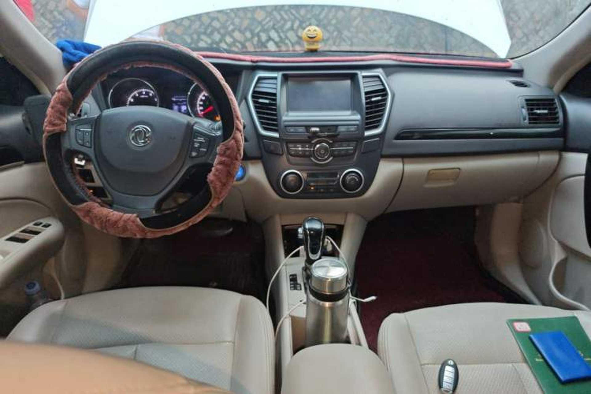 Used Dongfeng Aeolus A60 2018 1.6L DCT Prestige PLUS Center Console