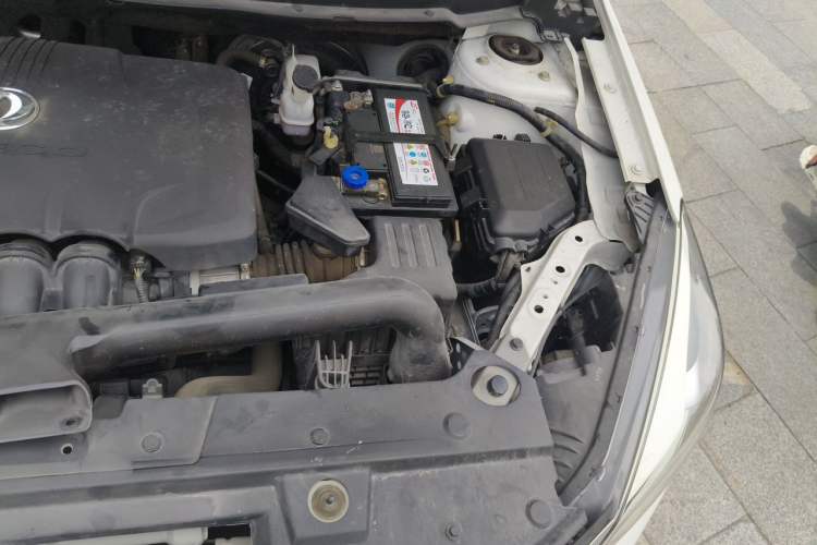 Used Dongfeng Aeolus A60 2018 1.6L DCT Prestige PLUS Engine Bay Left