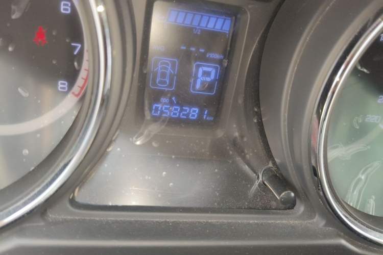 Used Dongfeng Aeolus A60 2018 1.6L DCT Prestige PLUS Odometer Close Up