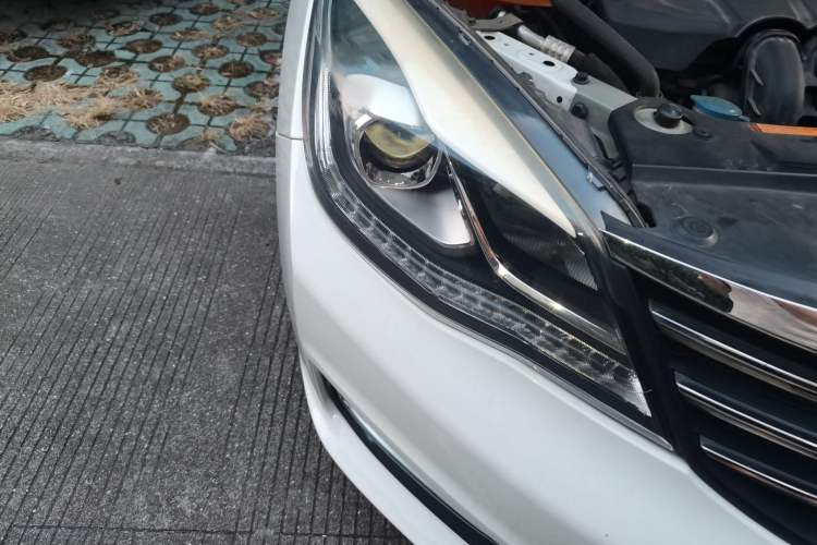 Used Dongfeng Aeolus A60 2018 1.6L DCT Prestige PLUS Right Front Headlight