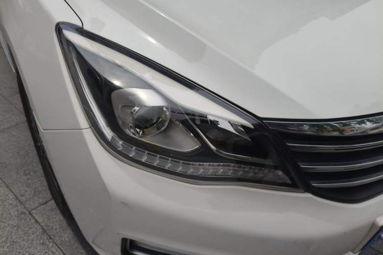 Used Dongfeng Aeolus A60 2018 1.6L DCT Prestige PLUS Right Front Headlight