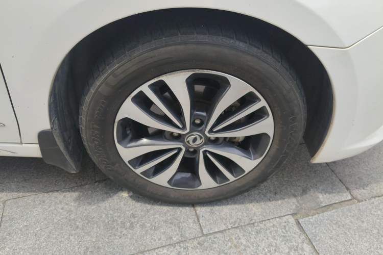 Used Dongfeng Aeolus A60 2018 1.6L DCT Prestige PLUS Right Front Wheel Hub