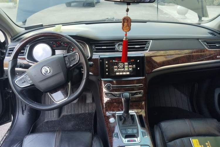 Used Dongfeng Aeolus A9 2016 1.8T Luxury Model Audio And AC Panel