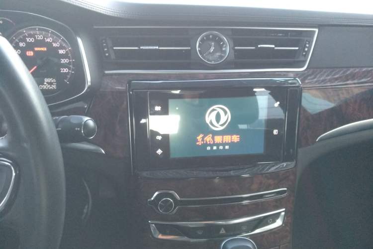 Used Dongfeng Aeolus A9 2016 1.8T Luxury Model Audio And AC Panel