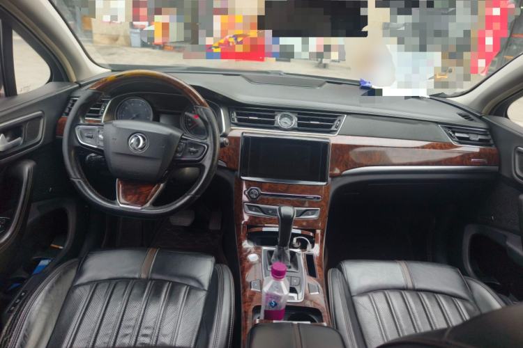 Used Dongfeng Aeolus A9 2016 1.8T Luxury Model Center Console