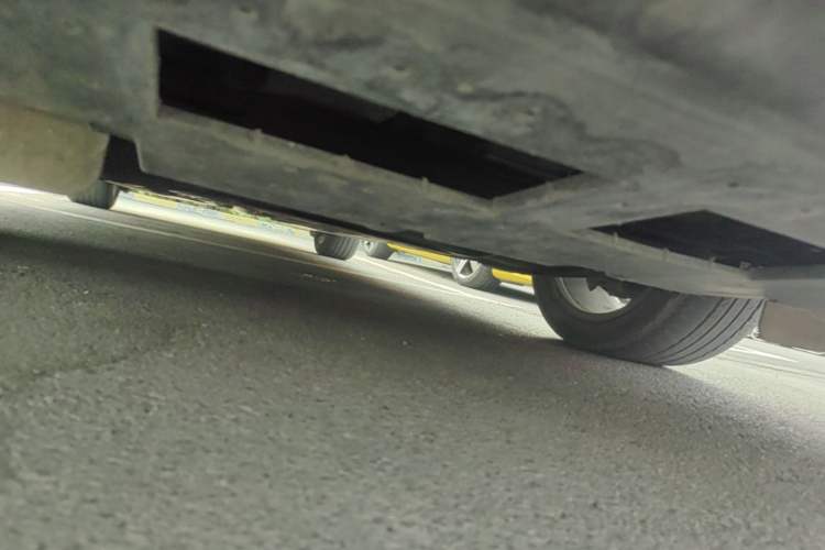 Used Dongfeng Aeolus A9 2016 1.8T Luxury Model Chassis Front