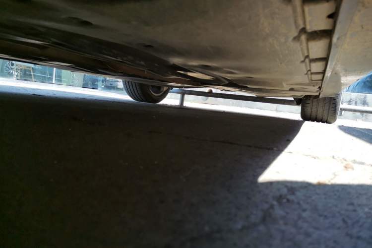 Used Dongfeng Aeolus A9 2016 1.8T Luxury Model Chassis Front Left