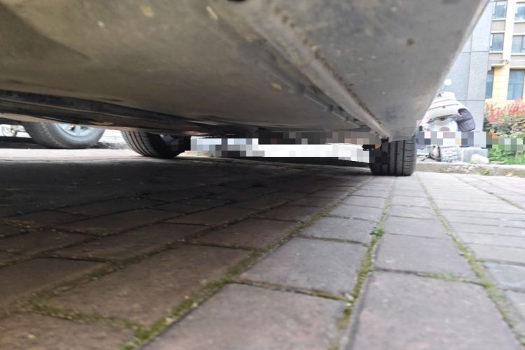 Used Dongfeng Aeolus A9 2016 1.8T Flagship Model Chassis Front Left