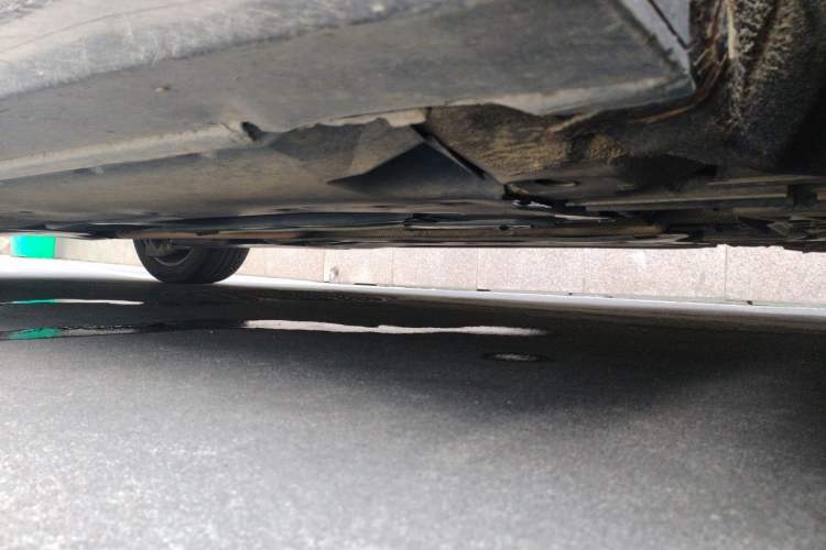 Used Dongfeng Aeolus A9 2016 1.8T Luxury Model Chassis Front Right