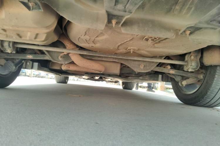 Used Dongfeng Aeolus A9 2016 1.8T Luxury Model Chassis Front Right