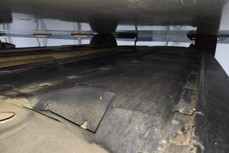 Used Dongfeng Aeolus A9 2016 1.8T Luxury Model Chassis Front Right