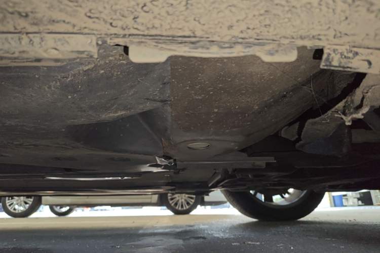 Used Dongfeng Aeolus A9 2016 1.8T Luxury Model Chassis Front Right