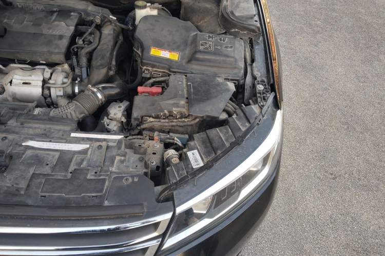 Used Dongfeng Aeolus A9 2016 1.8T Luxury Model Engine Bay Left