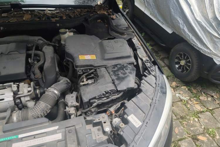 Used Dongfeng Aeolus A9 2016 1.8T Luxury Model Engine Bay Left