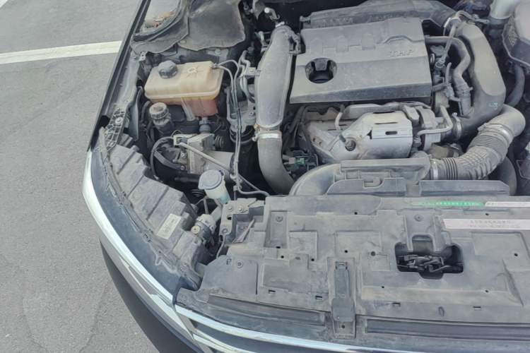 Used Dongfeng Aeolus A9 2016 1.8T Luxury Model Engine Bay Right