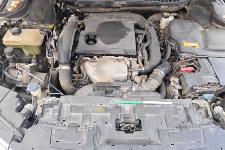 Used Dongfeng Aeolus A9 2016 1.8T Flagship Model Engine Bay