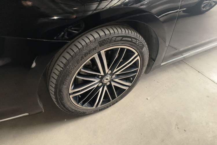 Used Dongfeng Aeolus A9 2016 1.8T Luxury Model Exterior 7