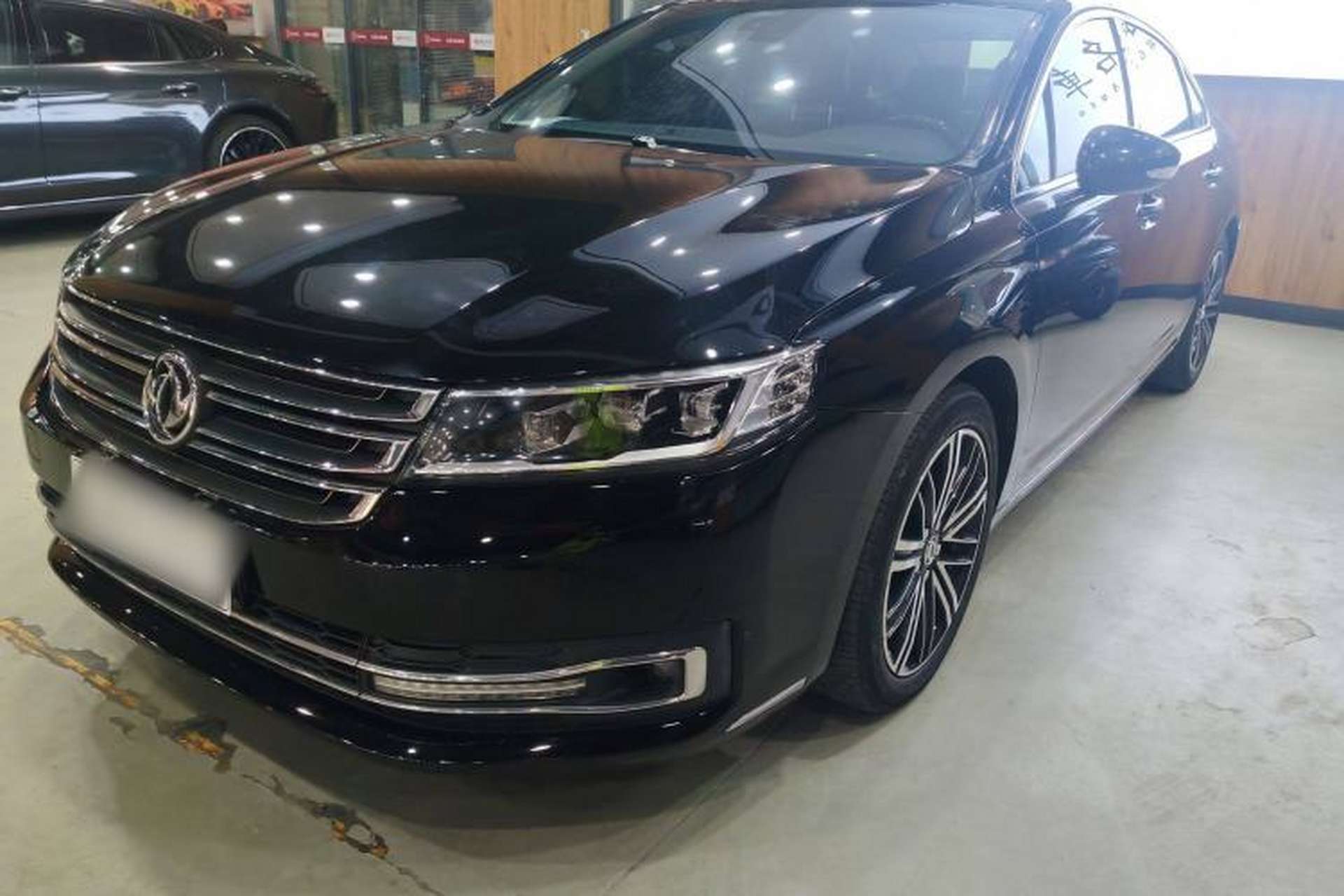 Used Dongfeng Aeolus A9 2016 1.8T Luxury Model Front Left 45 Deg