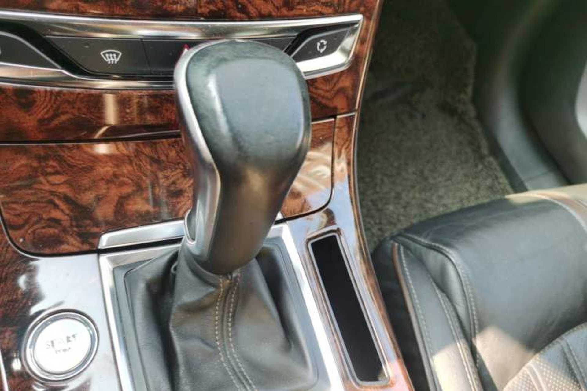 Used Dongfeng Aeolus A9 2016 1.8T Luxury Model Gear Lever